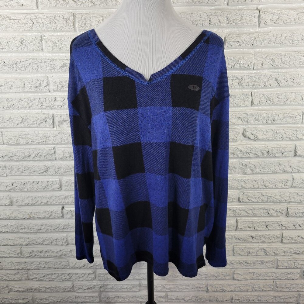 Maurices 24/7 Womens 1X Plus Blue Black Plaid V-Neck Long Sleeve Top PLA44E
